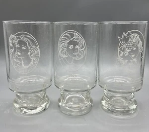 Avon Werbung Becher Gibson Mädchen Flapper Alter Mode Set "6" Brille - Bild 1 von 5