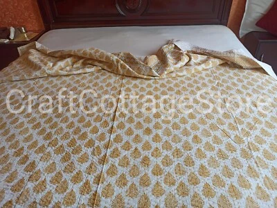 Elegante colcha Kantha de algodón con estampado de bloques hecha a mano tamaño king Foto 1 de 4