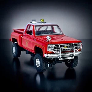 M2 Machines 1978 Chevrolet Scottsdale 4X4 Fire Dept. Diecast Model Car 1/64 - Picture 1 of 5