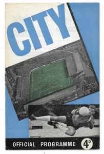 1960/61 Division 3 - COVENTRY CITY v. SOUTHEND UNITED - Picture 1 of 2