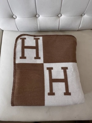 Manta de cachemir Hermes Avalon ladrillo marrón, crema, gris 48 X 64 pulgadas Foto 1 de 4