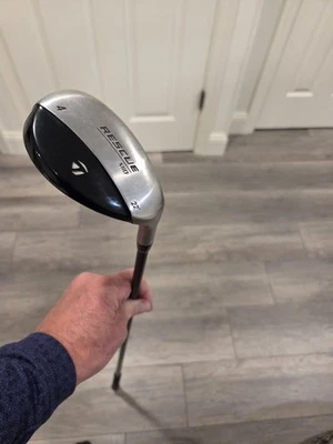 TaylorMade Rescue Mid 22* 4 Hybrid UG65 Ultralite Regular Flex Graphite W/HC - Image 1 of 4