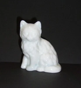 Mosser Glass White Milk Glass Persian Cat Kitten Figurine Made in USA! - Picture 1 of 4