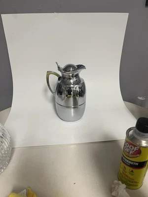 Jarra térmica Juwel Alfi cromada al vacío vidrio aislado 1L latón cromado Foto 1 de 4