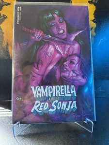 Cubierta ultravioleta Dynamite Entertainment Vampirella vs Red Sonja Lucio Parrillo - Imagen 1 de 10