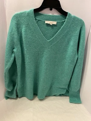 Suéter Loft para mujer con cuello en V talla pequeña tela mezclada verde Foto 1 de 4