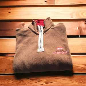 Adventure pile marrone con toppe mezza zip taglia L - Imagen 1 de 10