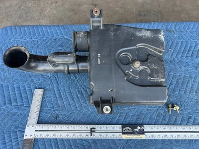 Caja resonadora de admisión de filtro de aire inferior Honda Accord 1998-2002 OEM #2010CN Foto 1 de 4