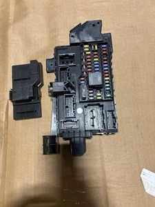 ✅ 2008 Ford F-250 Super Duty Fuse Box Relay Power Block 7C3T-15604-CL OEM - Picture 1 of 2
