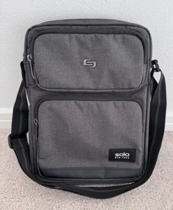 Solo NY Ludlow Universal Tablet Sling Bag Dark Gray Fits 12.9” Tablet 12” Laptop - Photo 1/8