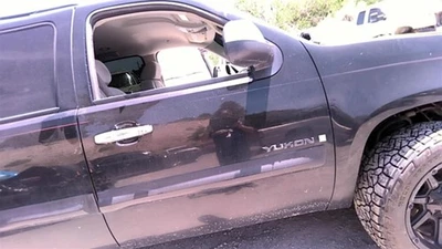 Passenger Front Door Thru 11/14/10 Fits 07-11 AVALANCHE 1500 29849131 Foto 1 de 4