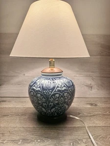 Ralph Lauren Blue & White 20” Porcelain Ginger Jar Table Lamp - Picture 1 of 14