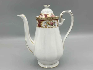 Royal Albert lady Hamilton - 1,1/2 pint Coffee Pot - Picture 1 of 3