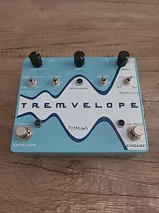 Pigtronix Tremvelope Tremelo + Envelope Filter Guitar Pedal EXCELLENT Condition - Picture 1 of 8