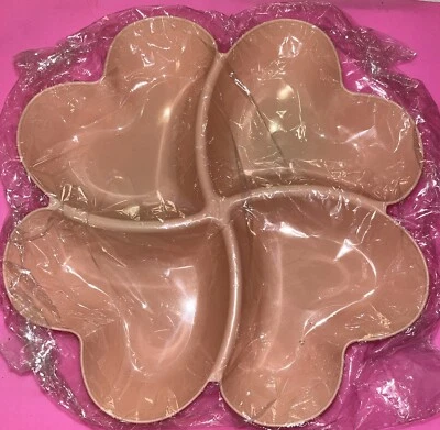 Pink Wheat Straw Snack Serving Tray Heart Shaped Fruit Tray for Nuts Candy - Image 1 of 2