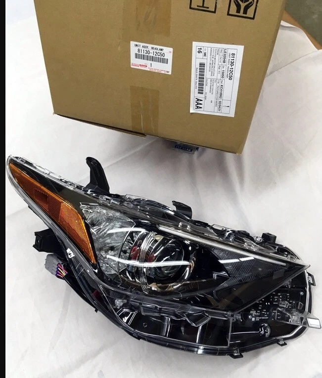 Faro derecho genuino Toyota OEM 81130-12C50 Foto 1 de 1