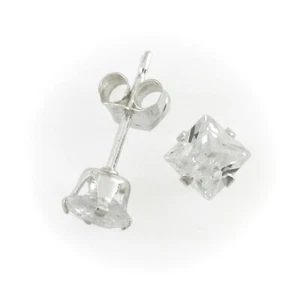 Pendientes cuadrados brillantes de 4 mm con poste de circonita cúbica transparente en plata de ley SÓLIDA - ¡NUEVOS! - Imagen 1 de 7