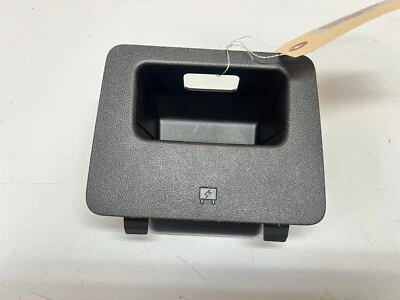 21-25 CHEVROLET TRABLAZER ПРИБОРНОЙ ПАНЕЛИ ЛЕВЫЙ ОТСЕК ДЛЯ ХРАНЕНИЯ КРЫШКА, OEM LOT3563 - Изображение 1 из 4