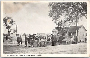 Postal de carpas de entrada al campamento Devens, Ayer MA Massachusetts Primera Guerra Mundial - Imagen 1 de 4