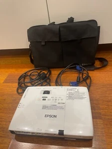 Projecteur LCD EPSON EB-1776W - Testé - Fonctionne - Sans télécommande - Photo 1/23