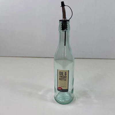 TableCraft 17 盎司玻璃油醋瓶倒嘴洗碗机安全 12 英寸高 — 第 1/4 张图片