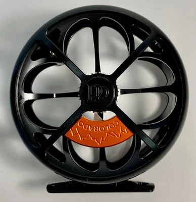 ROSS COLORADO #4/5 CLICK DRAG FLY FISHING REEL  - BLACK COLOR - NICE! - image 1 of 4