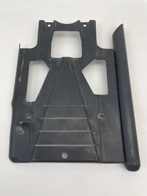 Cubierta inferior placa de deslizamiento Suzuki Boulevard M109R VZR 1800 2005-2009 Foto 1 de 4