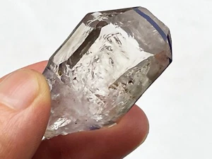 Enhydro quartz crystal Moving bubble Home Decor Raw Crystals and Stones E071840 - Picture 1 of 4
