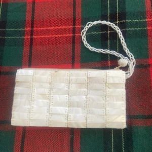 Mad by Design MOTHER OF PEARL CLUTCH BAG hand bag cream off white - Picture 1 of 8
