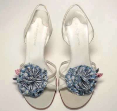 O l'autre escolheu saltos azuis pastel com detalhe de flor - Imagem 1 de 2