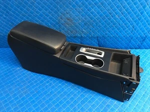 16 17 18 NISSAN ALTIMA Sedan AT Front Floor Center Console Cup Holder OEM - Picture 1 of 7