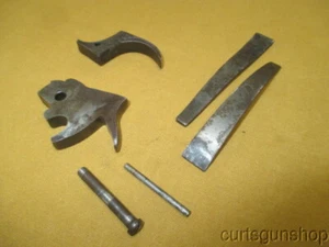 Crescent Victor Single Shot 12 Gauge Shotgun Gunsmith Parts Drawer Lot - Picture 1 of 3