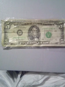 rare 1995 five dollar bill in good condition - Picture 1 of 3