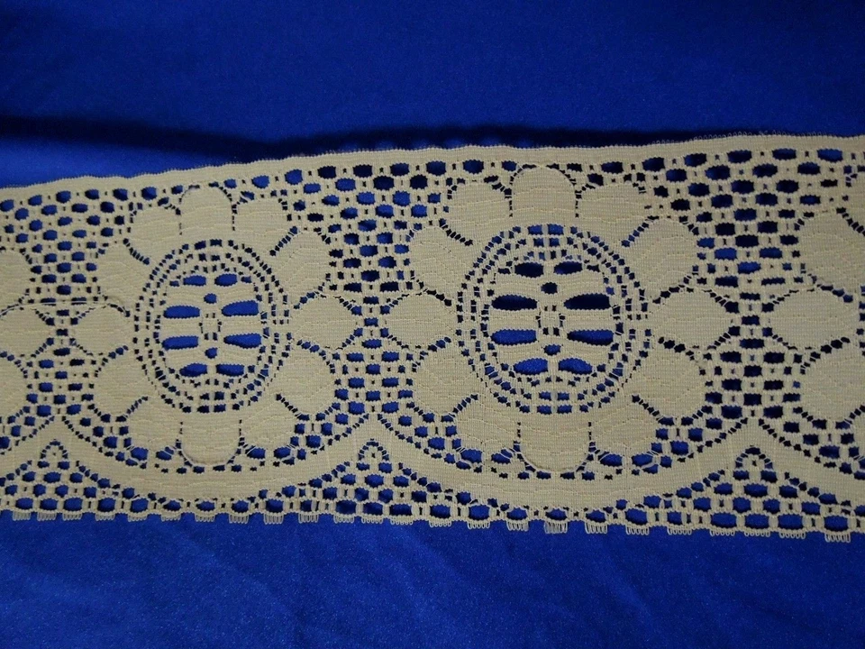 4.5" Buttercream Flat Lace Trim 34 yards Crafts Wedding Prom Hats New - Image 1 of 2