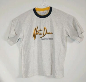 Vintage 90s Notre Dame Fighting Irish Embroidered Crable Sportswear T-Shirt Gr. XL  - Bild 1 von 6