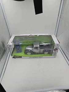 1953 CHEVROLET 3100 PICKUP SILVER W/FLAMES & EXTRA WHEELS 1/24 MODEL JADA 33025 - Picture 1 of 15