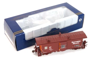 Athearn G63003 Southern Pacific C-50-7 Bay Window Caboose #4906, HO Scale - Bild 1 von 6