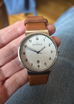 Men’s Skagen SKW6082 White Face Skagen Leather Band New Battery - Image 1 of 4