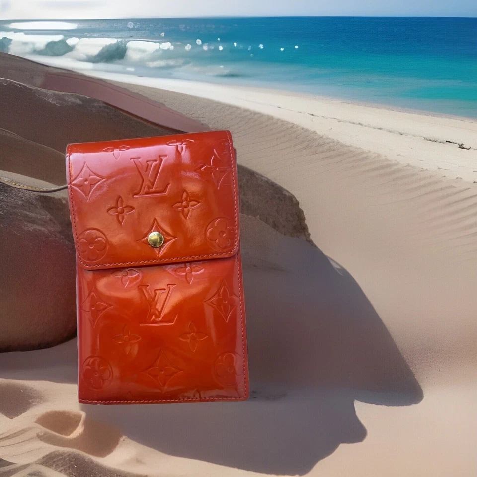 Louis Vuitton Crossbody Beach Wallet - Image 1 of 4
