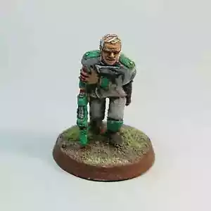 28mm/ 1:56th Resin Sci-Fi Wounded Amunition Officer - Bild 1 von 2