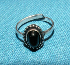 ZEHENRING   mit  Onyx  -verstellbar-  NEU! - Bild 1 von 1