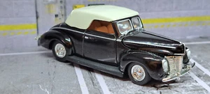 HOT WHEELS COLLECTIBLES 40 FORD DELUXE CONV REAL RIDERS REGGIE'S RIDE BLACK - Picture 1 of 10