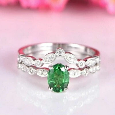 2.00 Ct Oval Cut Simulated Green Emerald Bridal Set Ring 14k White Gold Plated. - Image 1 of 4