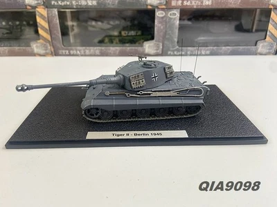 New 1:72 Scale WWII German Tiger II tank - Berlin 1945 Gray Metal Plastic Model - Image 1 of 4