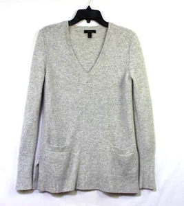 J Crew Gray V Neck Pullover Merino Wool Blend Size XS Pockets Womens - Picture 1 of 10