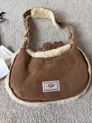 Hobo Ugg Classic Ultra Baby Love - Imagem 1 de 4