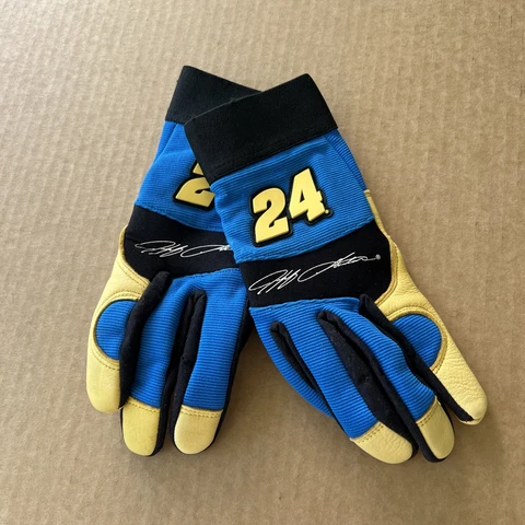 Nascar Gloves 05461003 #24 JEFF GORDON Featuring Deerskin Palm SIZE LARGE Cover
