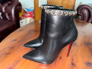 Louboutin Booty Chain 100 Calf / 40 / 11 cm / Black - Bild 1 von 18