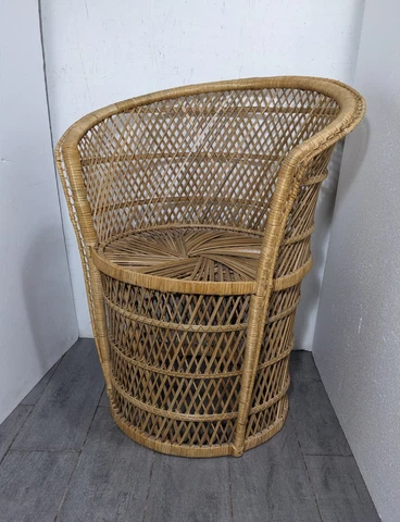 Vintage Peacock Woven Wicker Rattan Bucket Barrel Fan Chair - Boho Chic - Low Cover