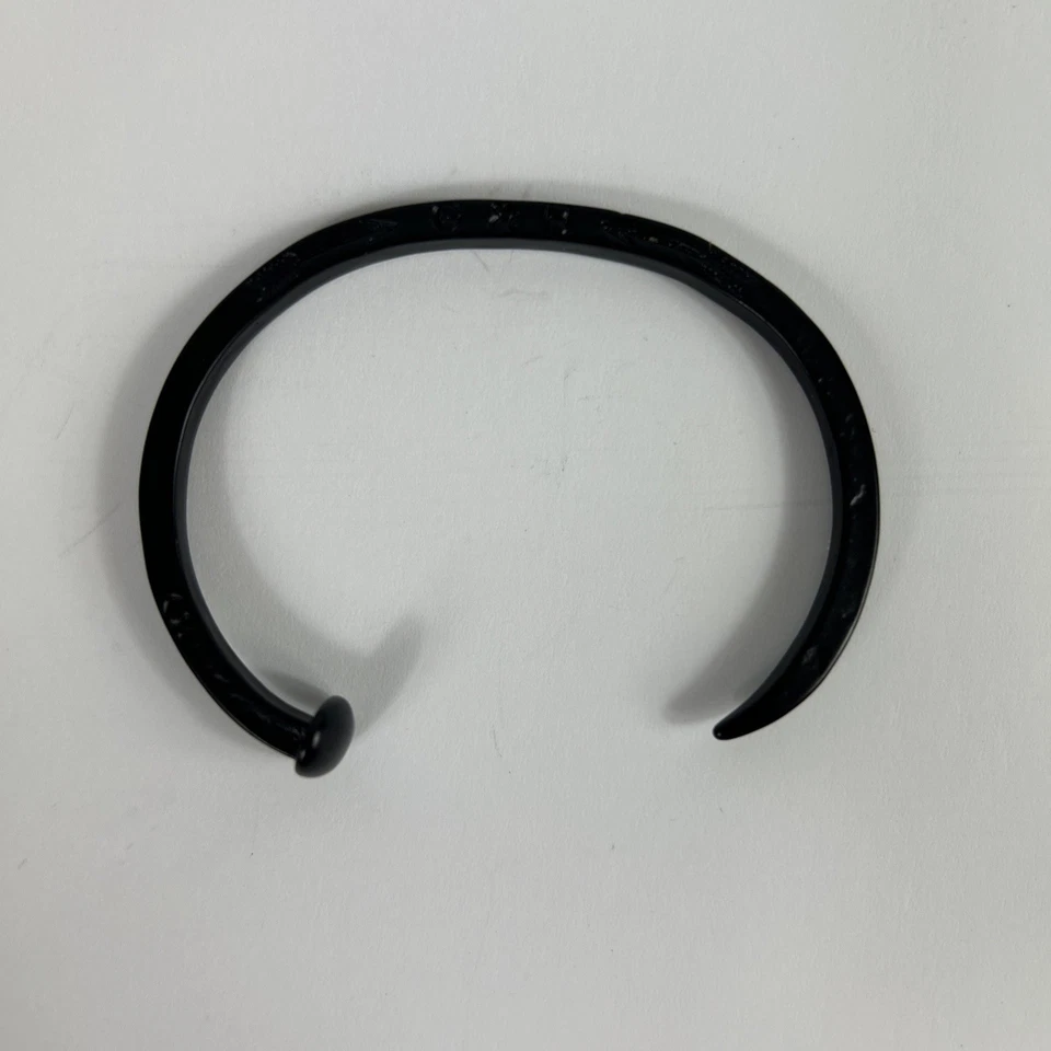 Pulsera Giles & Brother "Skinny Railroad Spike Cuff" de latón óxido negro Foto 1 de 4